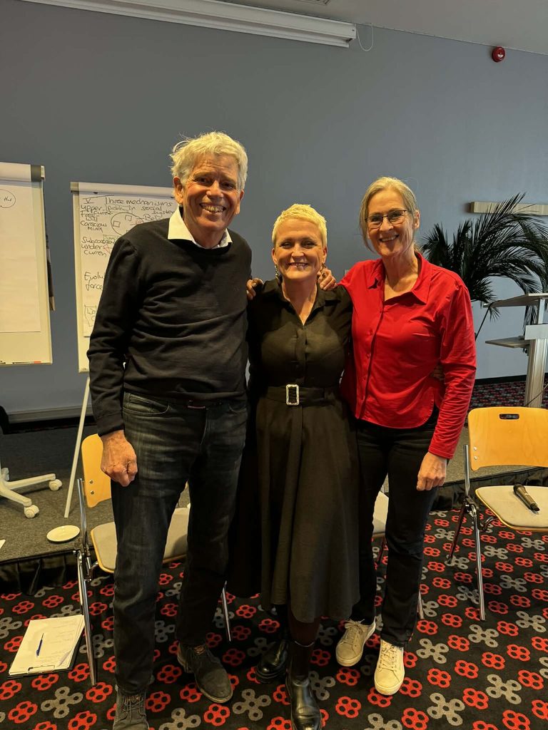Signe Kiisk, Jan Jacob Stam ja Dees van de Hoef
